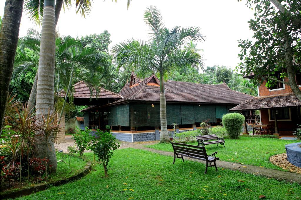Athreya Ayureveda Centre Kottayam Exterior photo