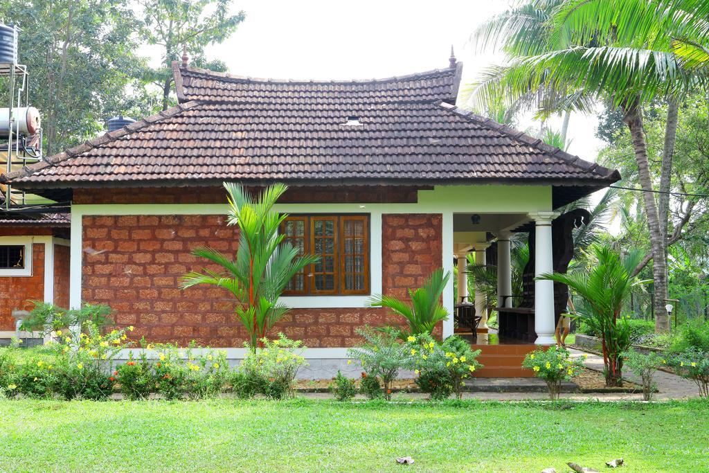 Athreya Ayureveda Centre Kottayam Room photo